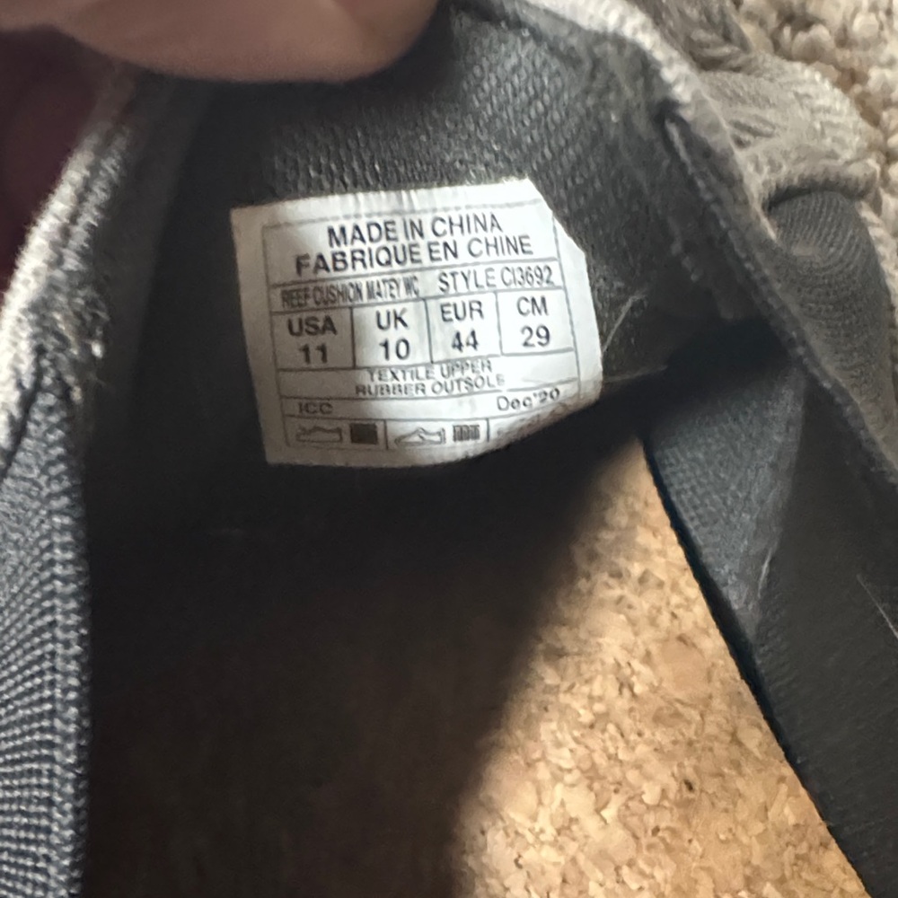 Reef Men's Gray Slip-On Shoes - Picture 7 of 7